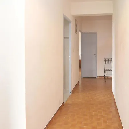 Four-bedroom In Apartment *