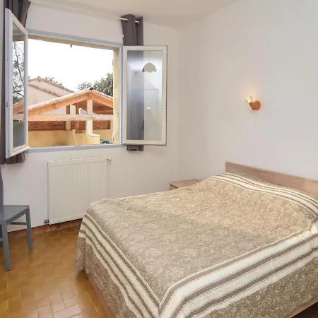 Four-bedroom In Apartment Sabran