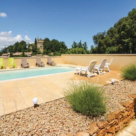 Four-bedroom In Apartment Sabran